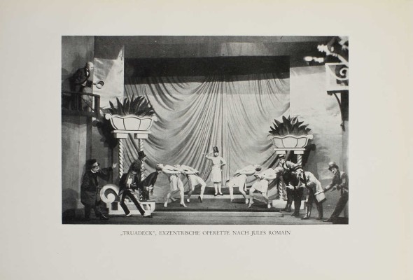[Московский еврейский академический театр] Das Moskauer Judische Akademische Theater. Berlin: Die Schmiede, 1928. 